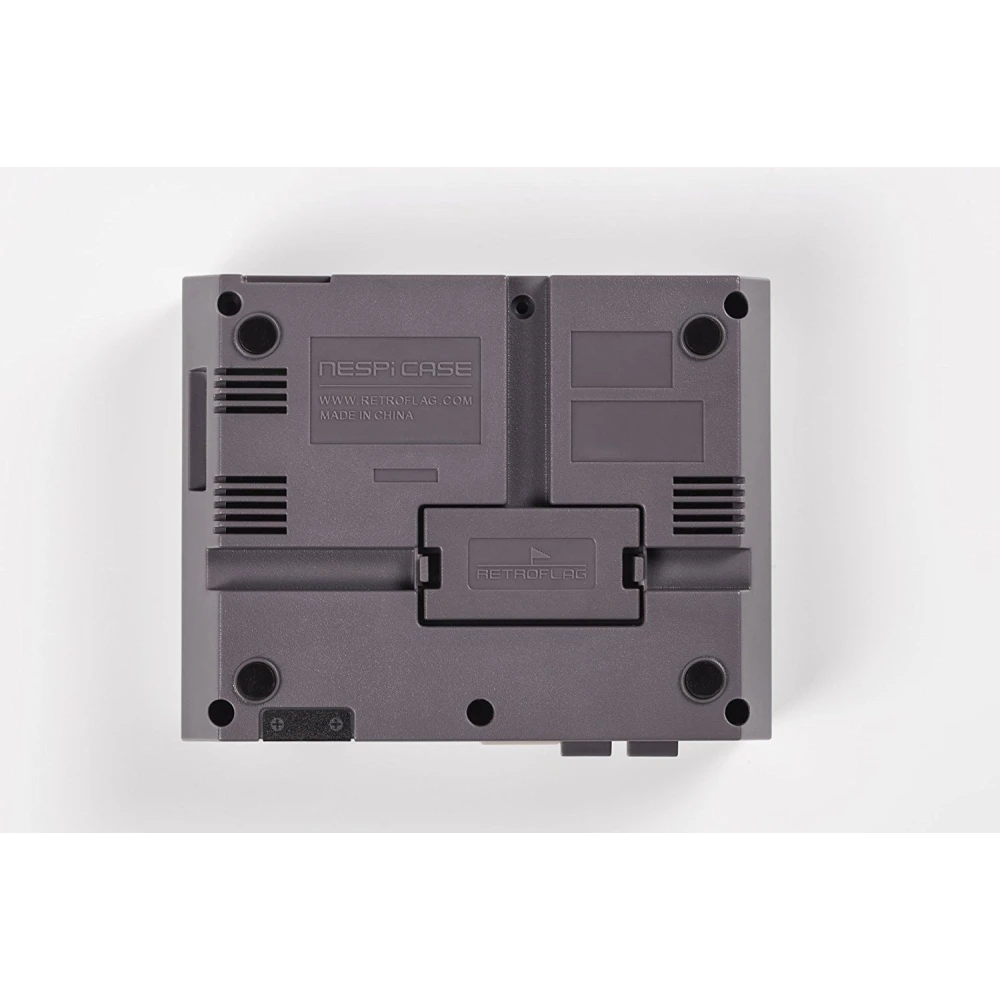 Caja Retroflag NesPi con LED indicador encendido y diseño retro Nintendo