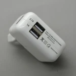 Kahe USB-pordiga seinalaadija 2,1A ja 1A tahvlitele ja telefonidele