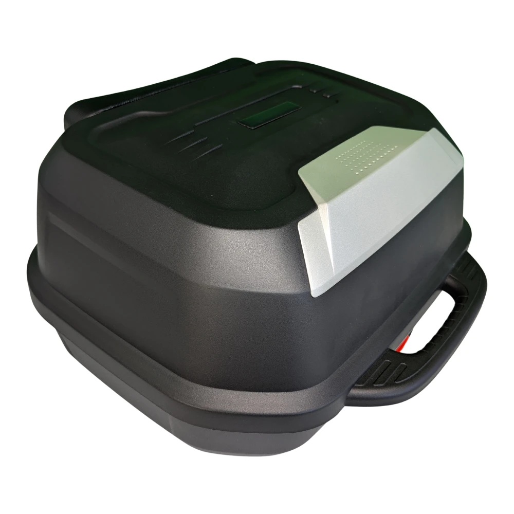 Baúl moto grande capacidad 47L con inserciones reflectantes